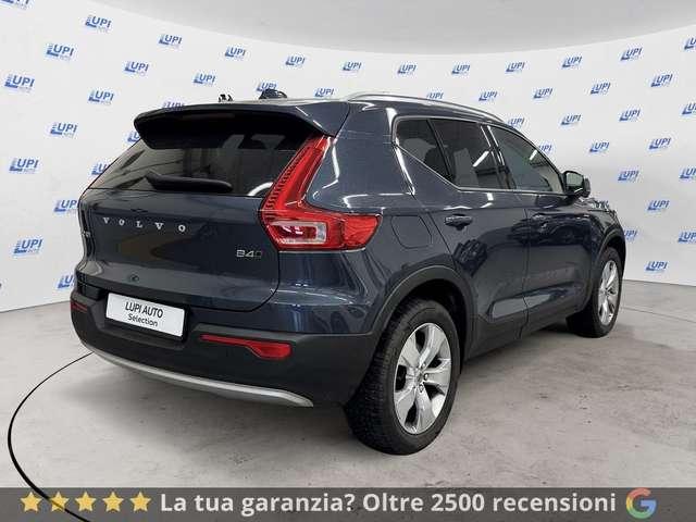 Volvo XC40 B4 AWD automatico Momentum Pro