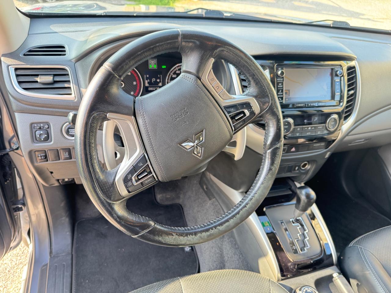 Mitsubishi L200 2.4 DI-D/181CV Double Cab