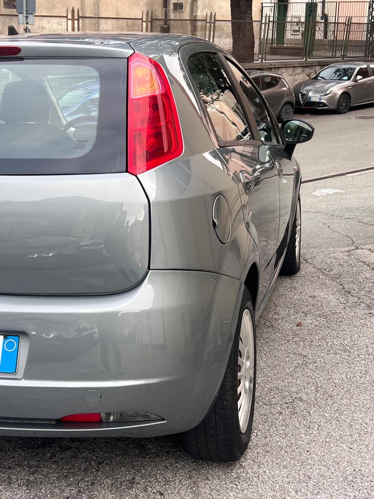 Fiat grande Punto 1.3 MJT 16V 5 porte con soli 70.000km