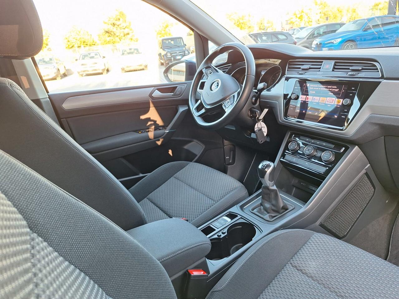 Volkswagen Touran 2.0 TDI 122 CV 7 POSTI Allestimento Business - Unico Proprietario Iva Esposta