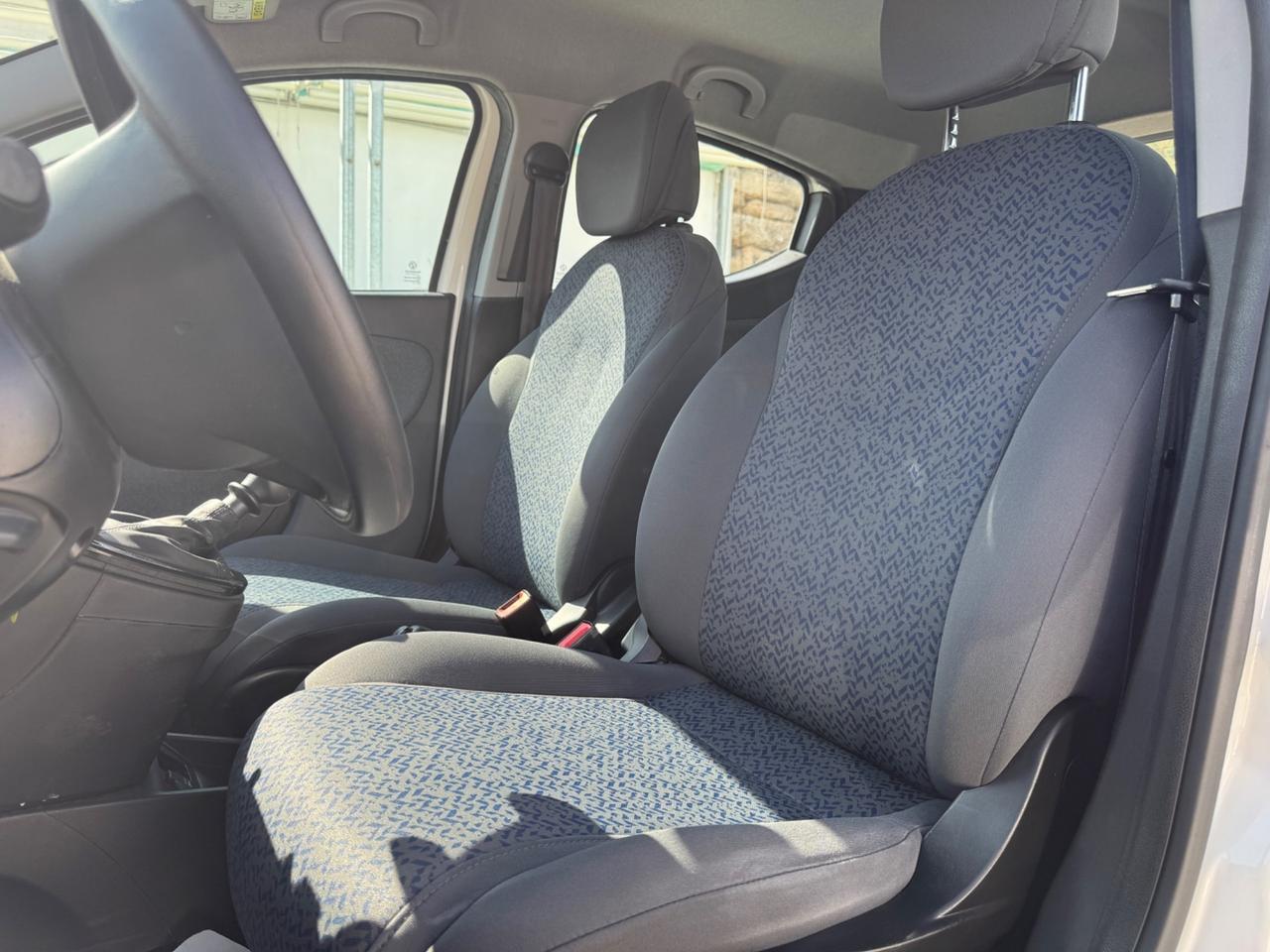 Lancia Ypsilon 1.0 FireFly 5 porte S&S Hybrid Gold