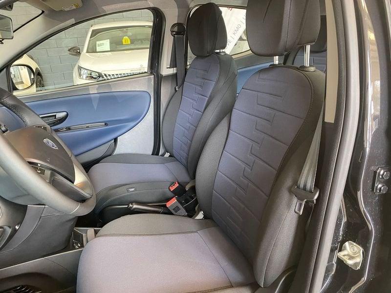 Lancia Ypsilon 1.0 FireFly 5 porte S&S Hybrid Platino - PROMO SIRONIAUTO+