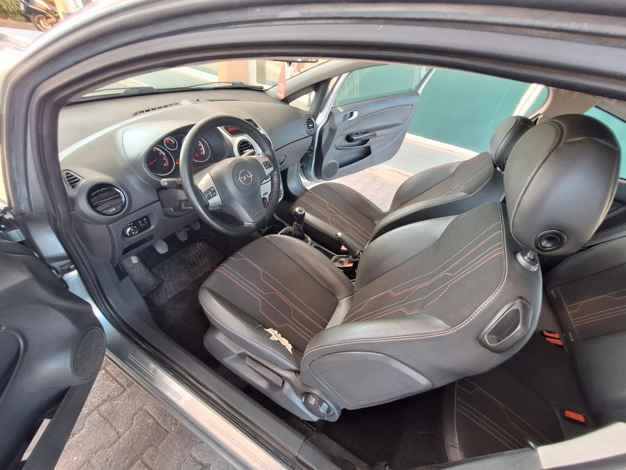 Opel Corsa 2013 1.2 85CV 3 porte GPL €5 24/25€ FA 450KM OCCASIONE