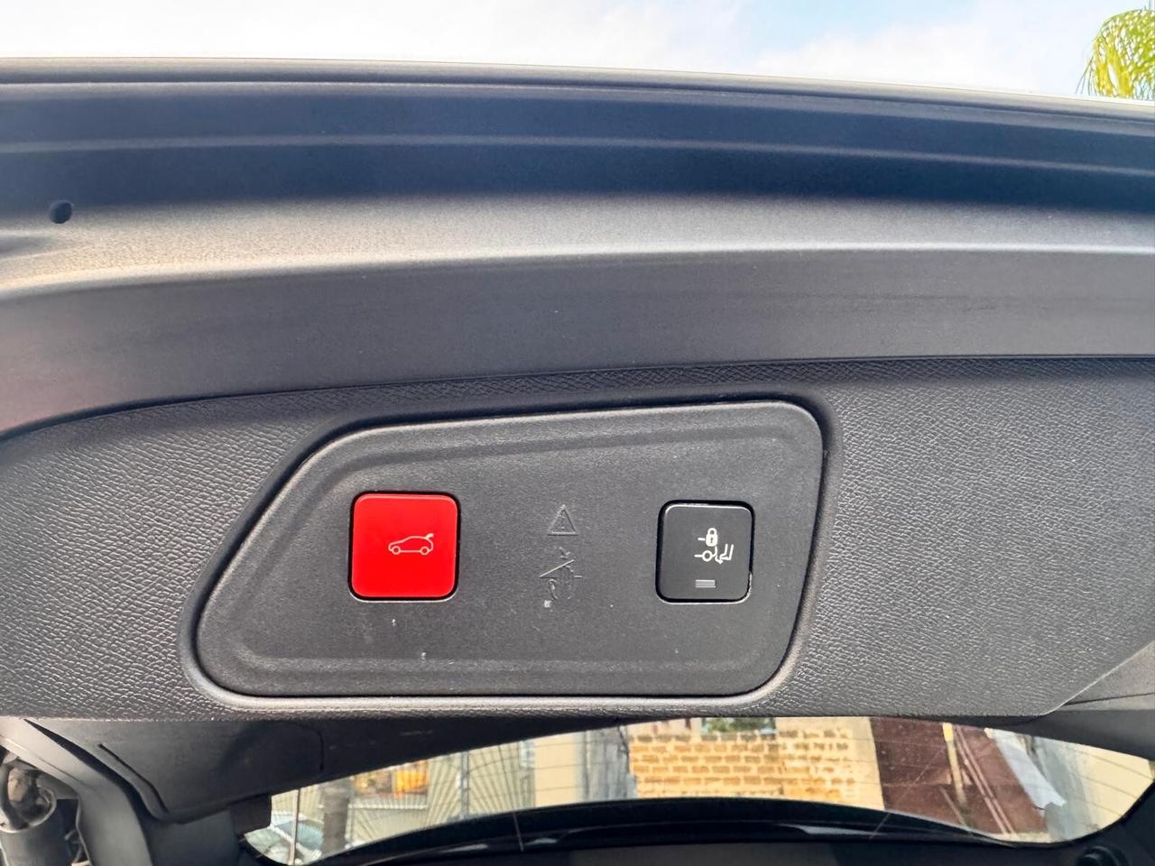 Peugeot 3008 BlueHDi 130 S&S EAT8 GT LINE