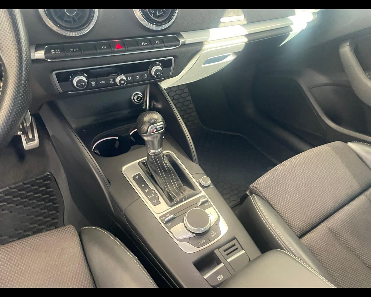 AUDI A3 3ª serie - A3 SPB 1.6 TDI 116 CV S tronic Sport