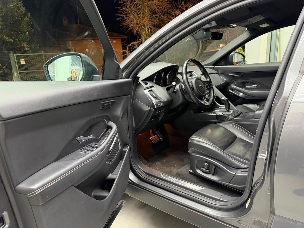 Jaguar E-Pace 2.0D 180 CV AWD R-Dynamic S