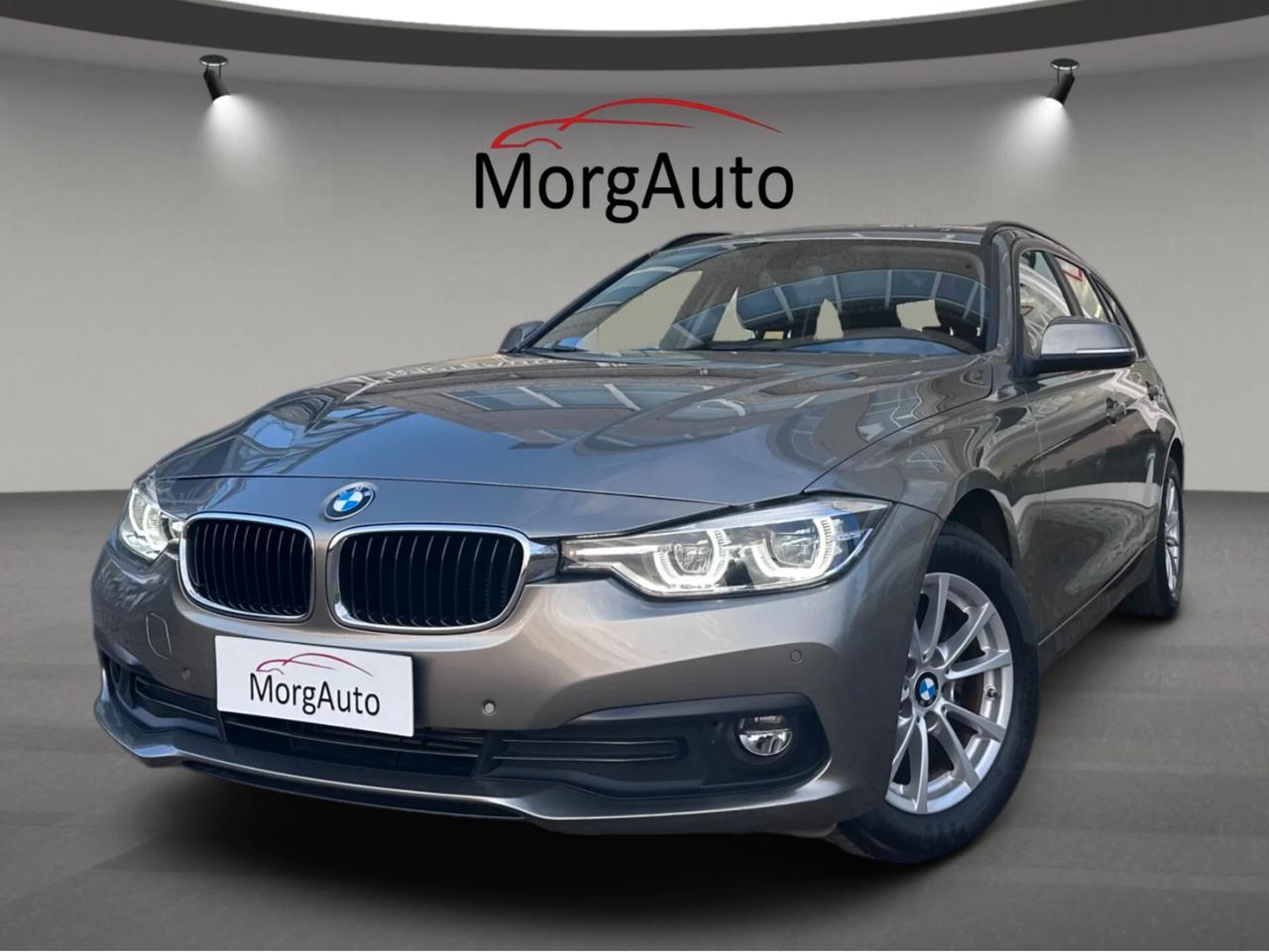 BMW 318d Touring Automatica, Fari full LED, Navi professional