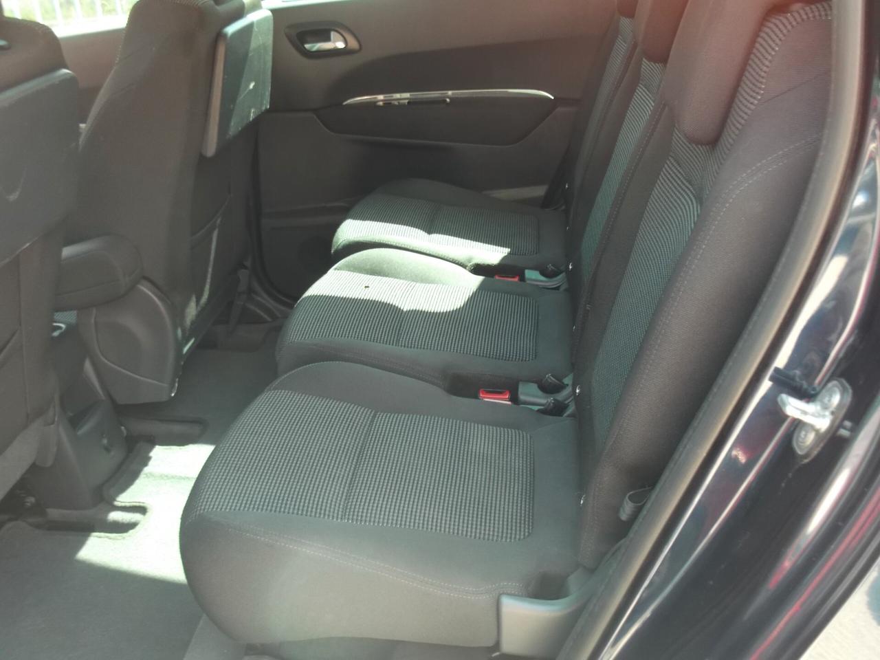 Peugeot 5008 2.0 HDi 150CV Féline - 20