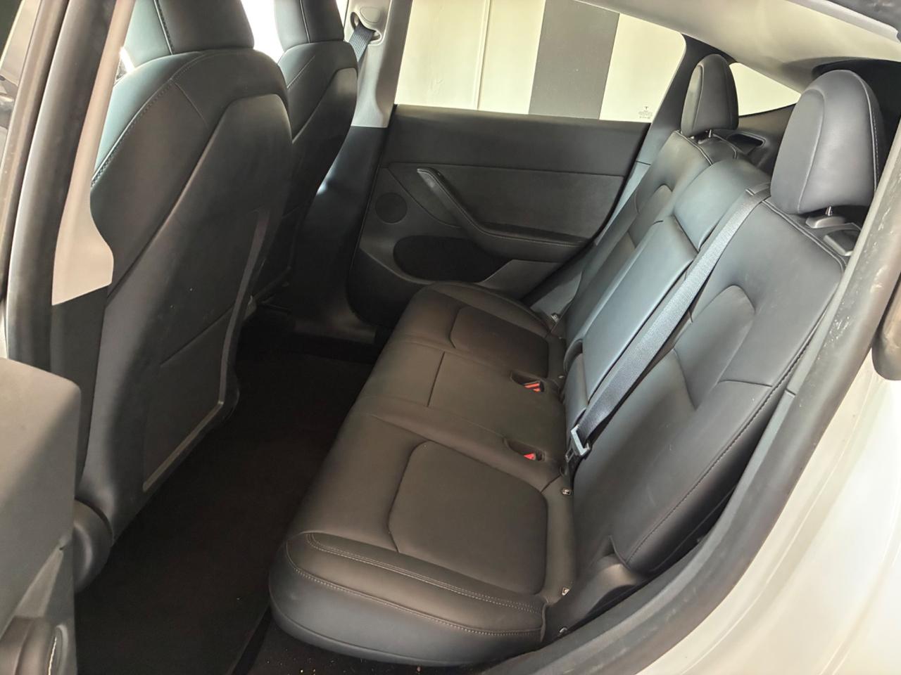 Tesla Model Y Aziendale Single Motor rwd