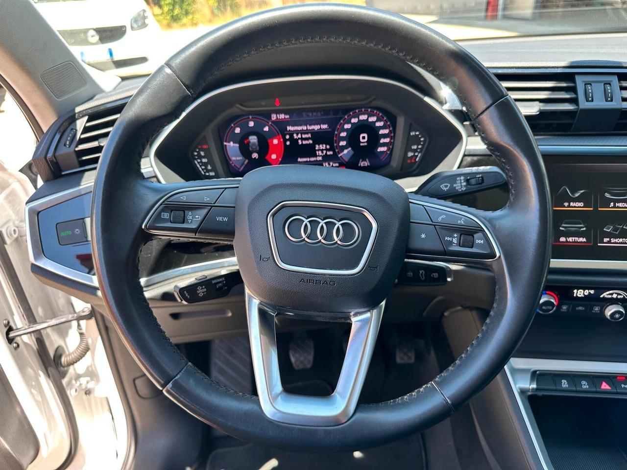 Audi Q3 35 TDI S tronic