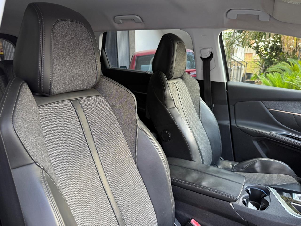 Peugeot 5008 BlueHDi 120 S&S EAT6 Allure