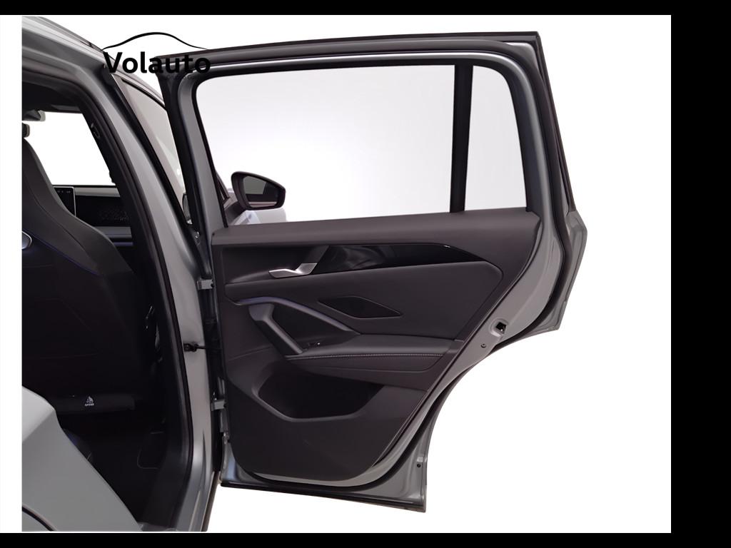 VOLKSWAGEN Tiguan III 2024 - Tiguan 2.0 tdi R-Line 150cv dsg