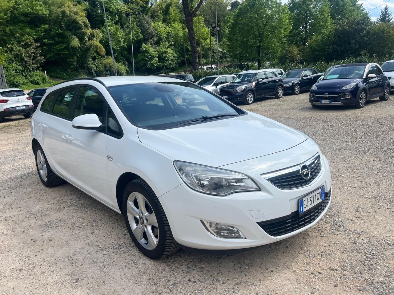Opel Astra 1.7 CDTI 110CV Sports Tourer Cosmo
