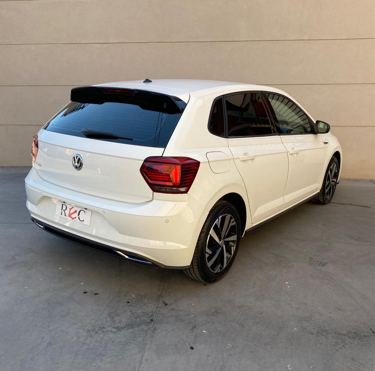 Volkswagen Polo R-Line 1.0 Benzina