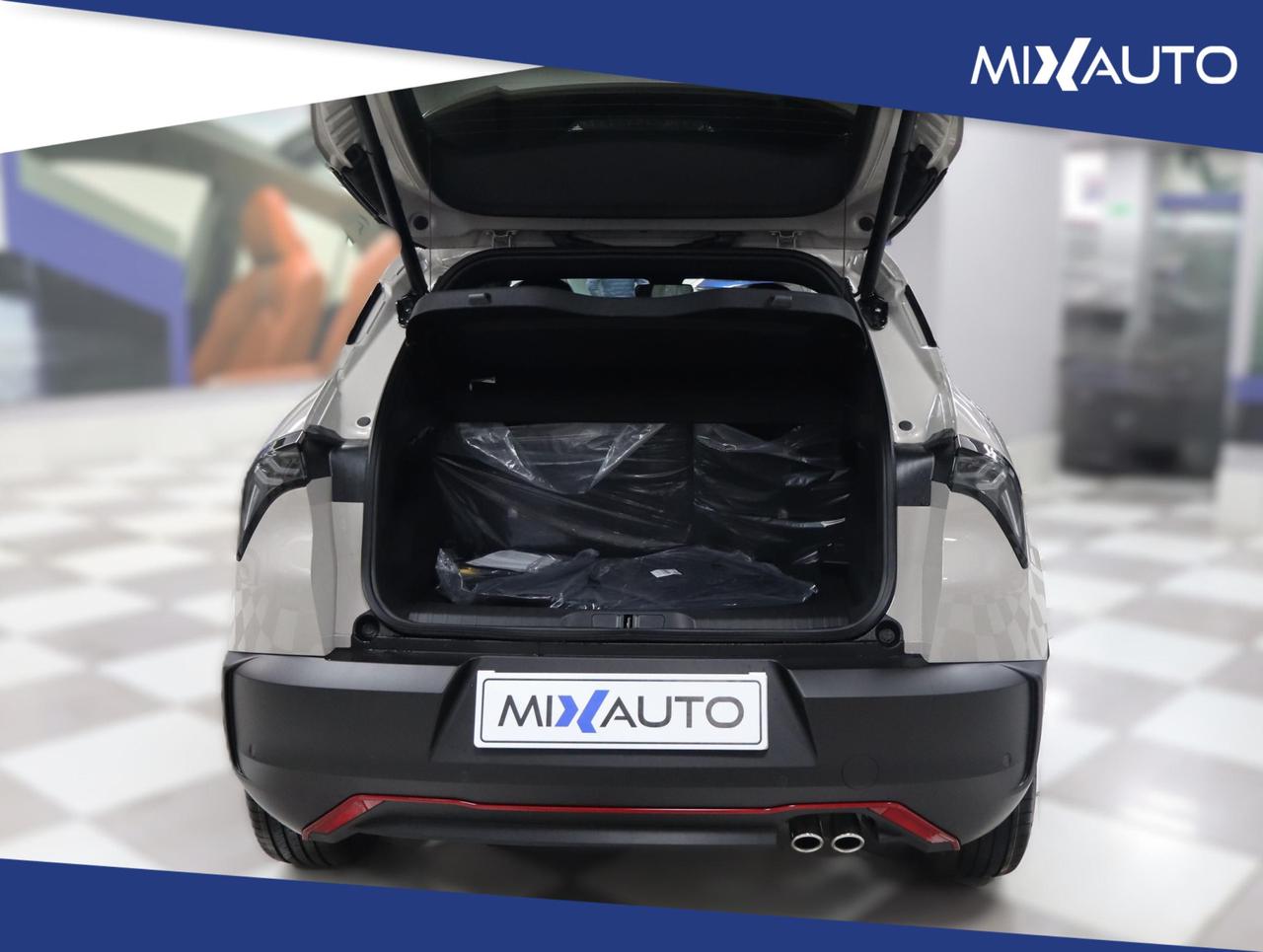 Alfa Romeo Junior 1.2 VGT Hybrid Speciale 145CV EDCT6