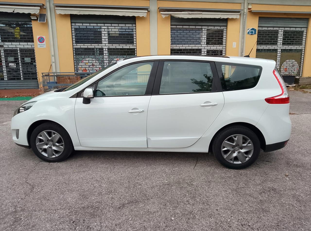 Renault Scenic Scénic X-Mod 1.5 dCi 110CV