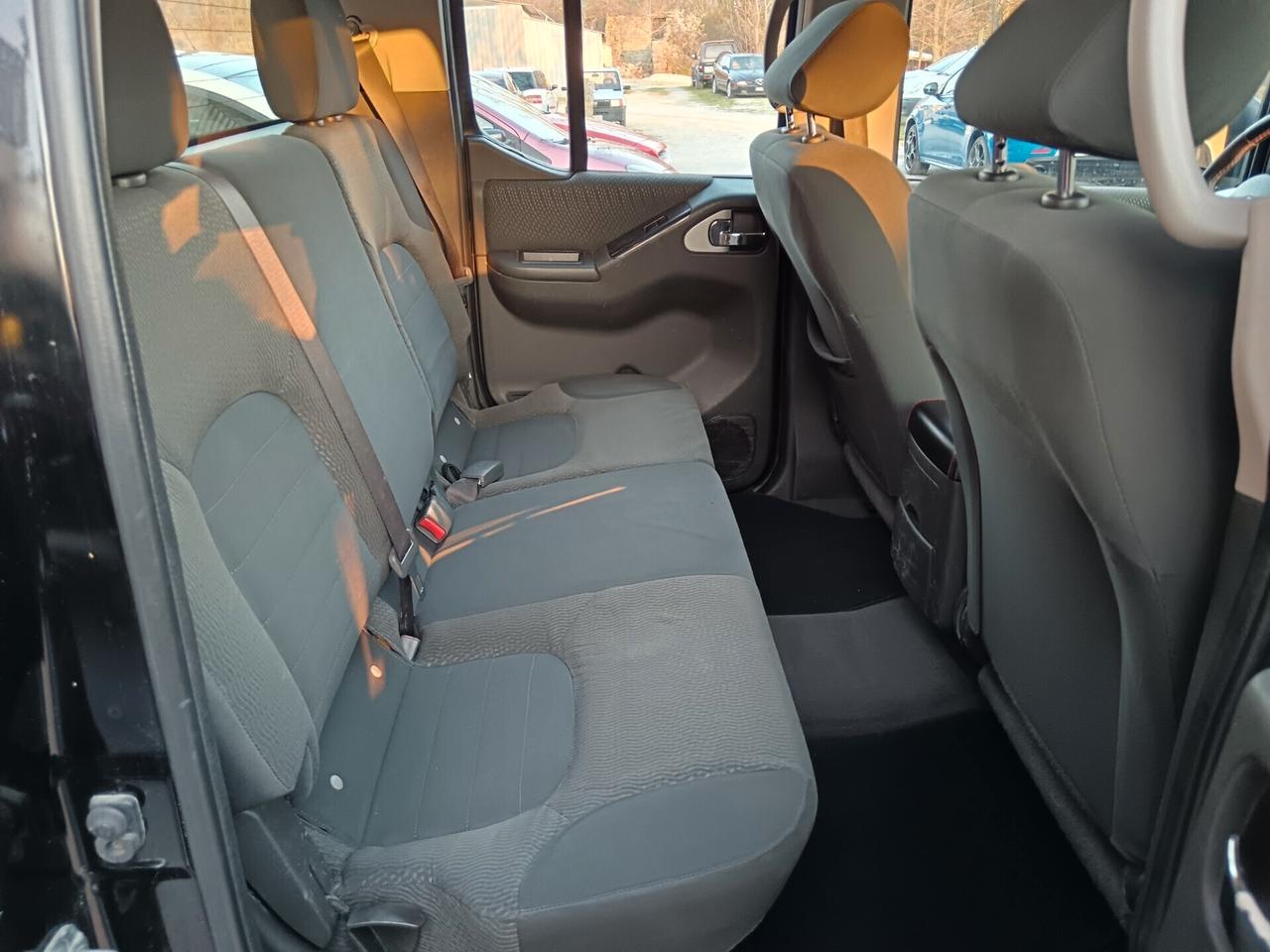 Nissan Navara 2.5 190CV GANCIO RETROCAMERA