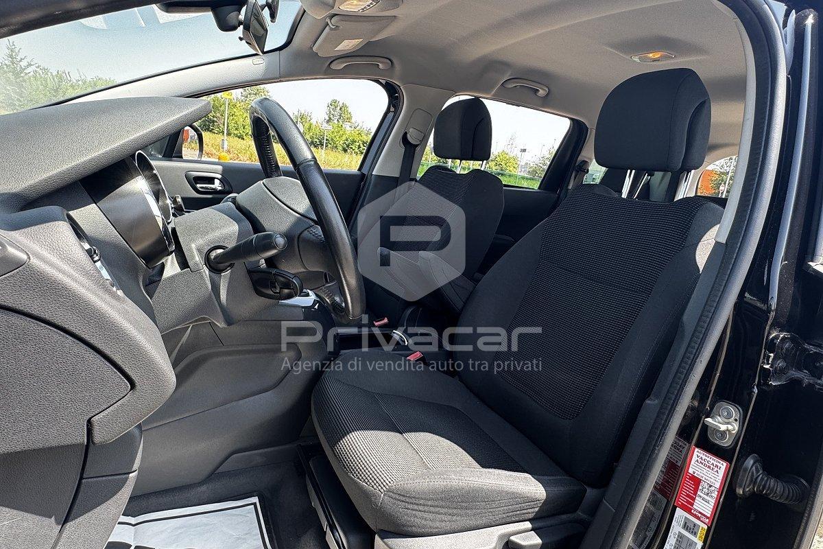 PEUGEOT 5008 BlueHDi 120 S&S Active