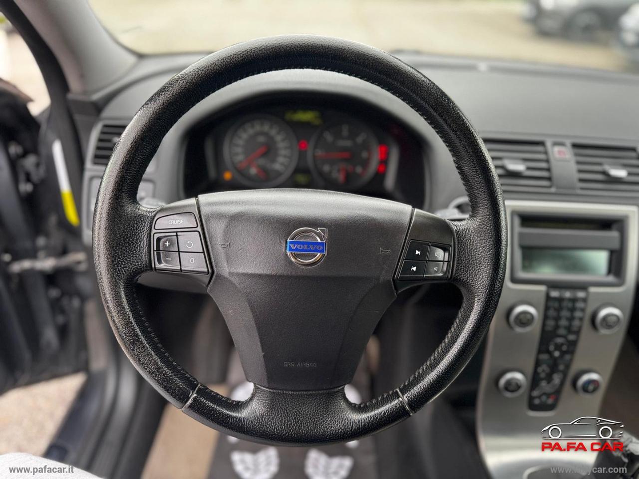 VOLVO V50 2.0 D Summum