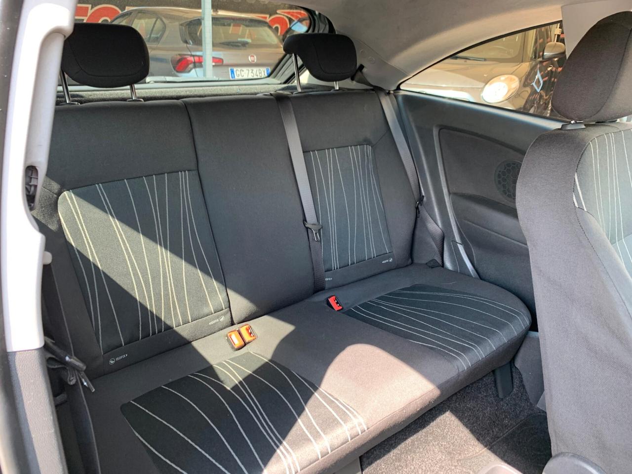 Opel Corsa 1.2 3 porte Club