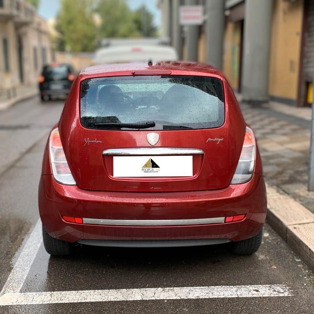 Lancia Ypsilon 1.3 MJT **NEOPATENTATI**