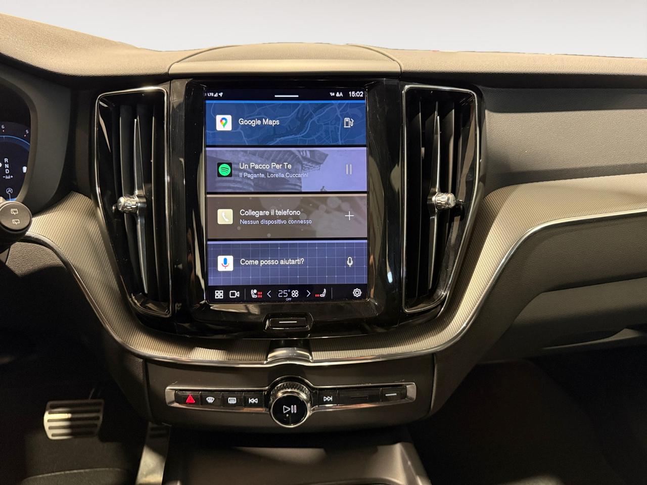 VOLVO XC60 2.0 b4 Momentum awd auto