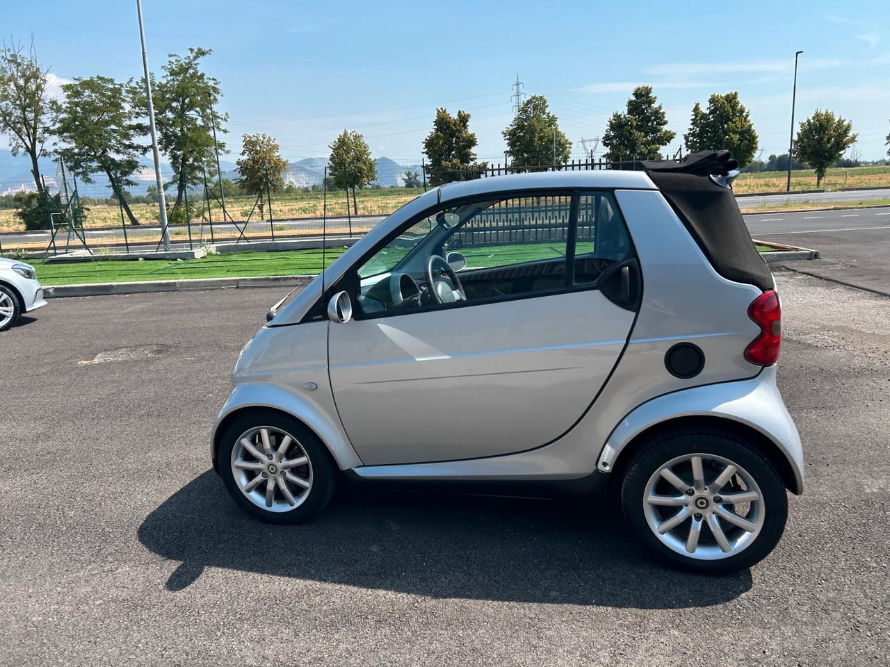 Smart fortwo Passion Cabrio ! cambio automatico ok neopatentati