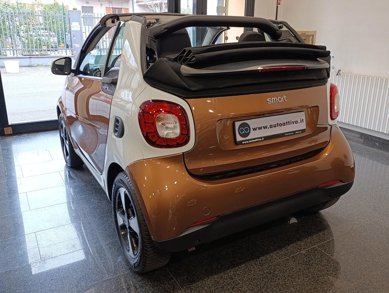 Smart ForTwo 90 0.9 Turbo aut. cabrio Passion navi telecamera