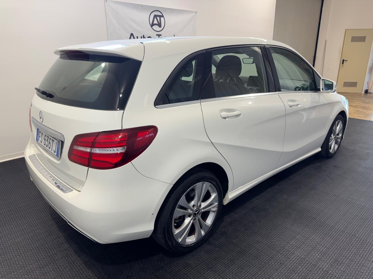 Mercedes-benz B 200 d Automatic Premium