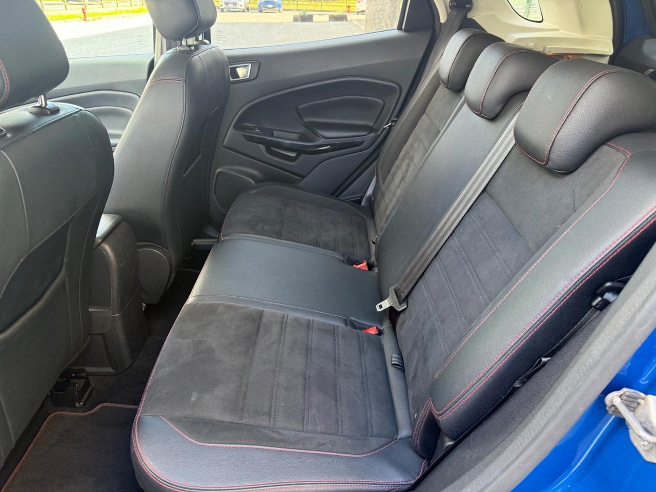 Ford EcoSport ST-Line Plus - 25000KM