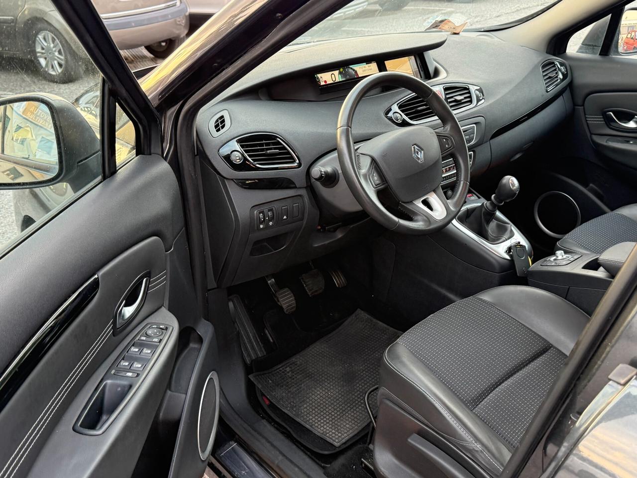 Renault Scenic Scénic X-Mod 1.5 dCi 110CV Attractive