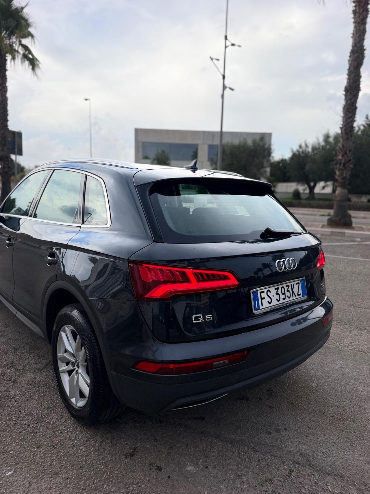 Audi Q5 190cv quattro S tronic pelle totale