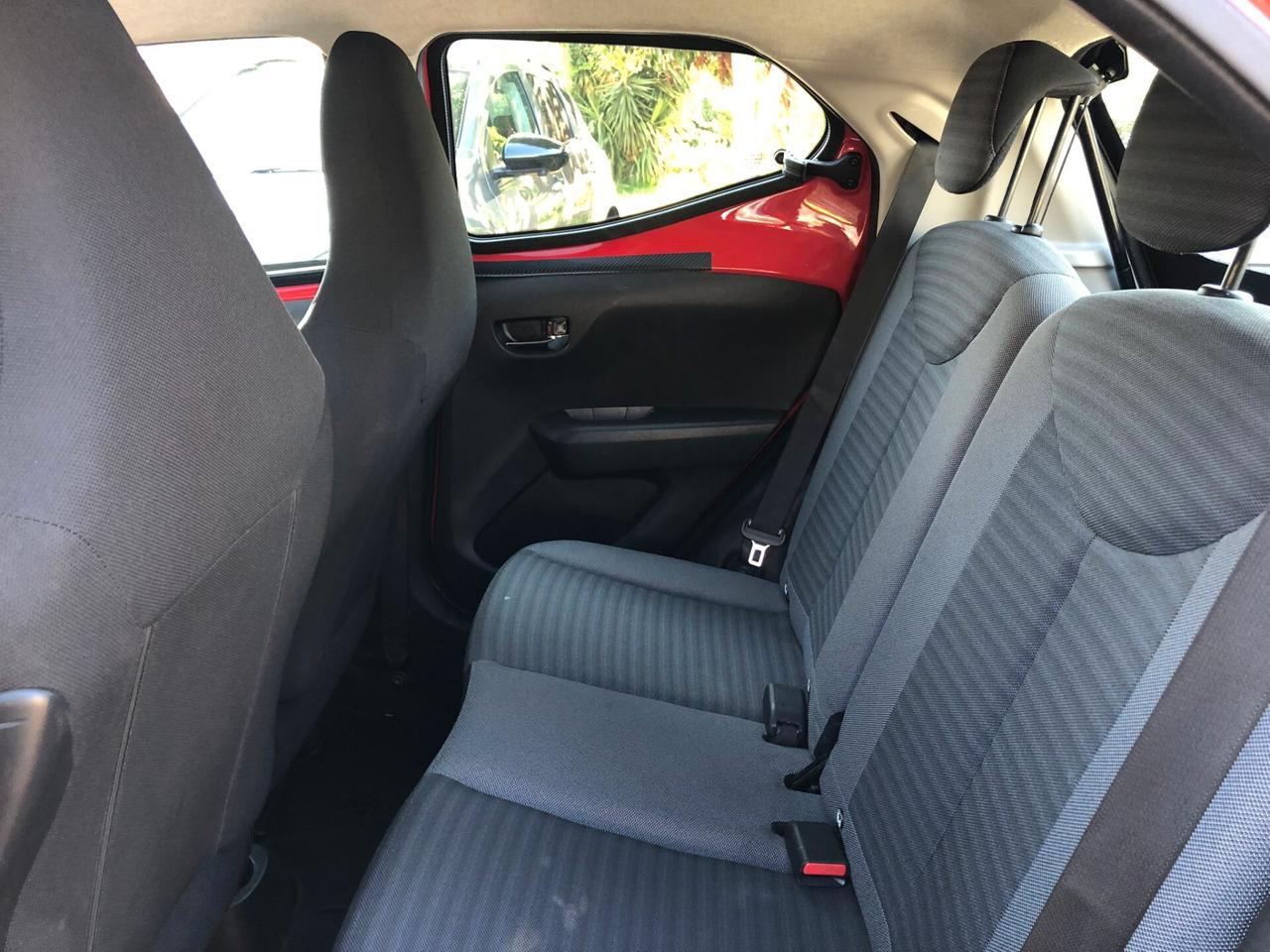 Toyota Aygo 1.0 VVT-i 72 CV 5 porte x-cool