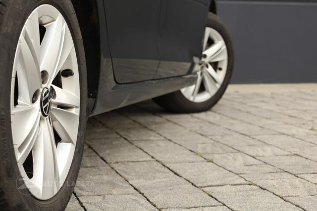 VOLKSWAGEN Golf 1.0 TSI Life