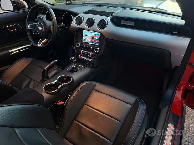 Ford Mustang Fastback 5.0 V8 TiVCT aut. GT