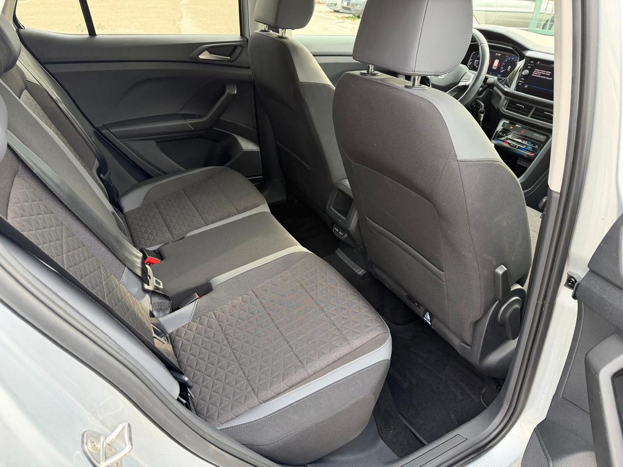 Volkswagen T-Cross 1.0 TSI 110 CV Sport