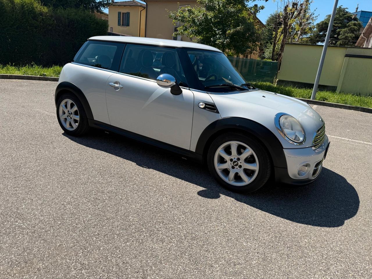 MINI Cooper 1.6 - 12 MESI DI GARANZIA -