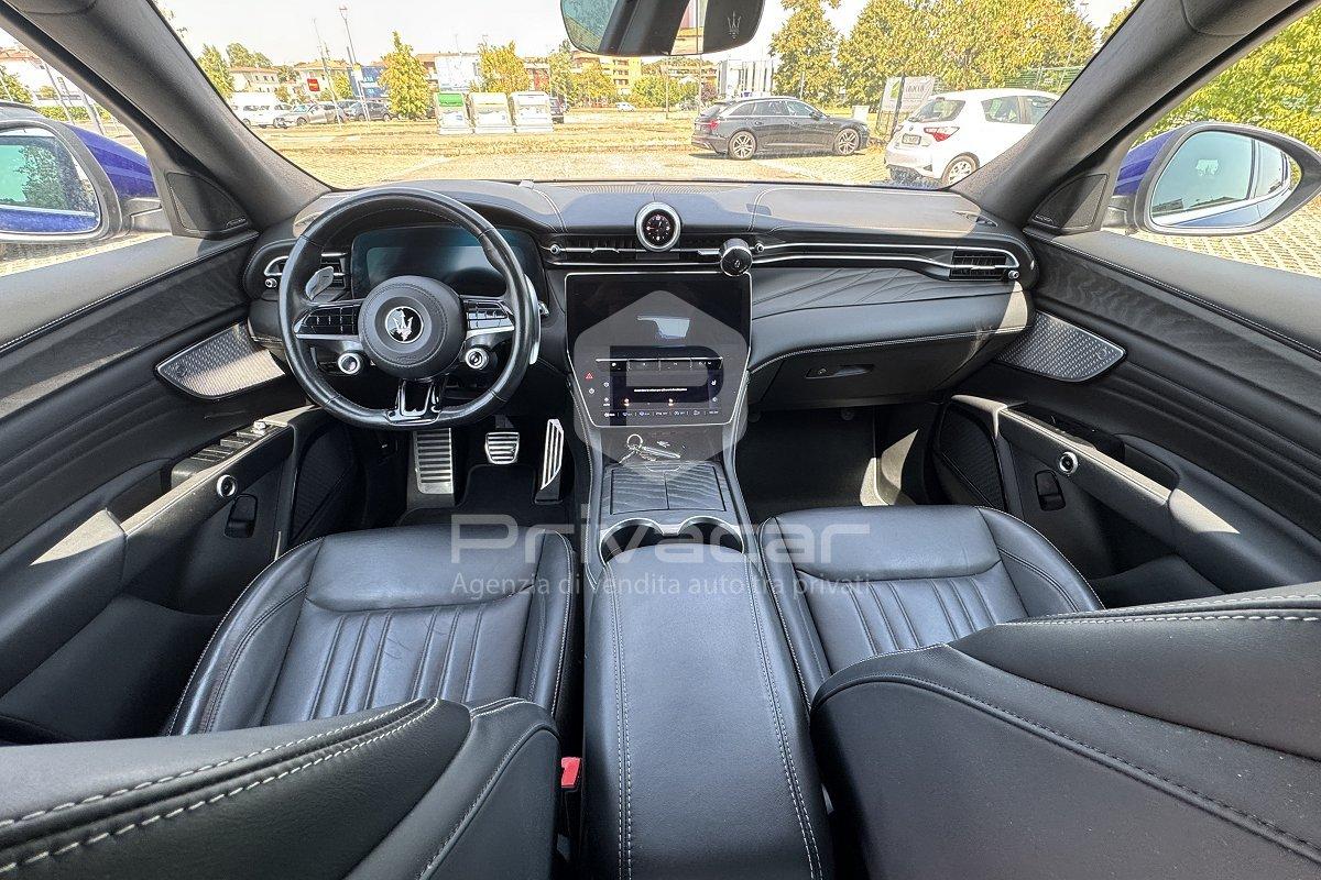 MASERATI Grecale MHEV 300 CV AWD GT
