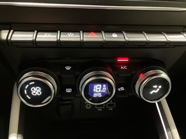 RENAULT Clio 5 Porte 1.6 E-Tech full hybrid 145cv Techno A