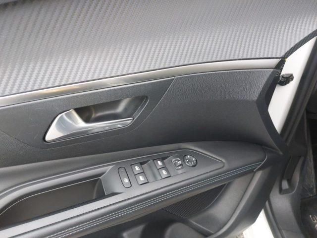 PEUGEOT 3008 BlueHDi 130 EAT8 Allure senza vincolo finanziam.