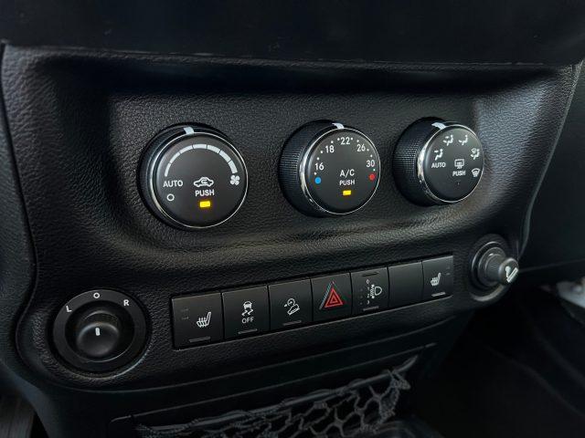 JEEP Wrangler Unlimited 2.8 CRD DPF Sahara Auto