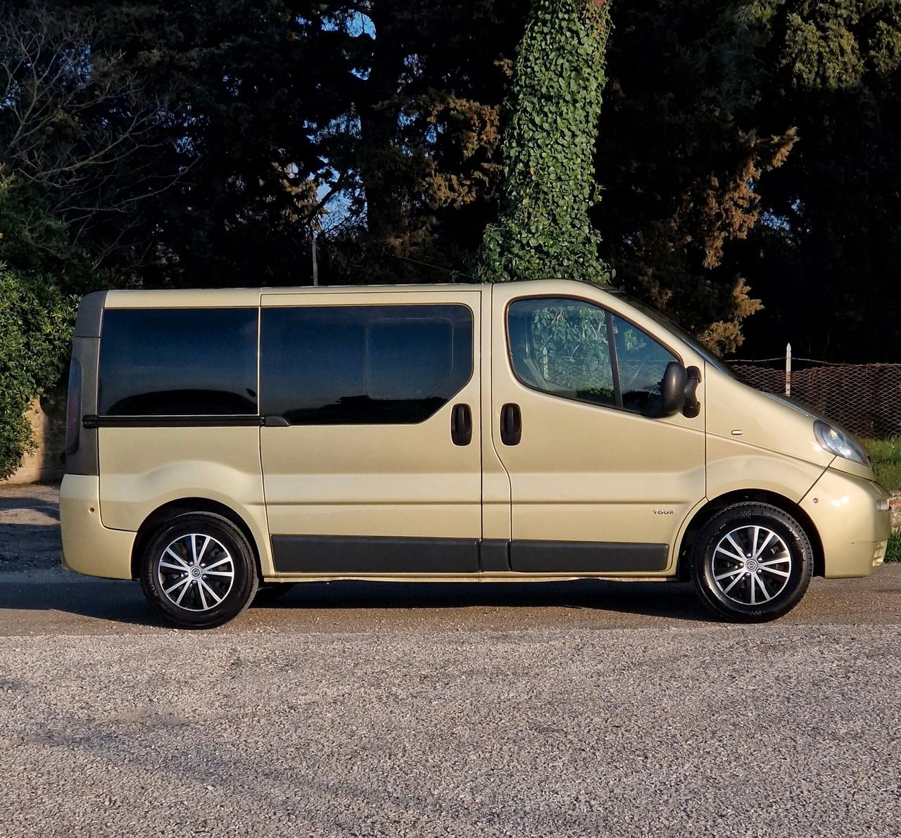 Opel Vivaro 27 1.9 CDTI