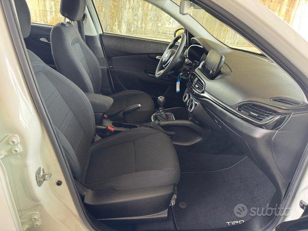 FIAT TIPO 1.6 MjT 130CV 5P BERLINA 2021 COCKPIT