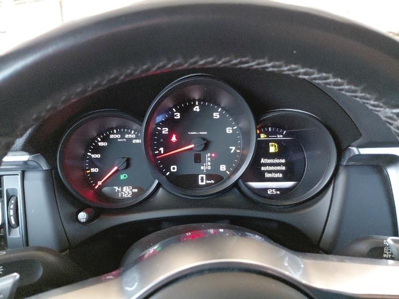 PORSCHE MACAN 2.0 AUTO SUV
