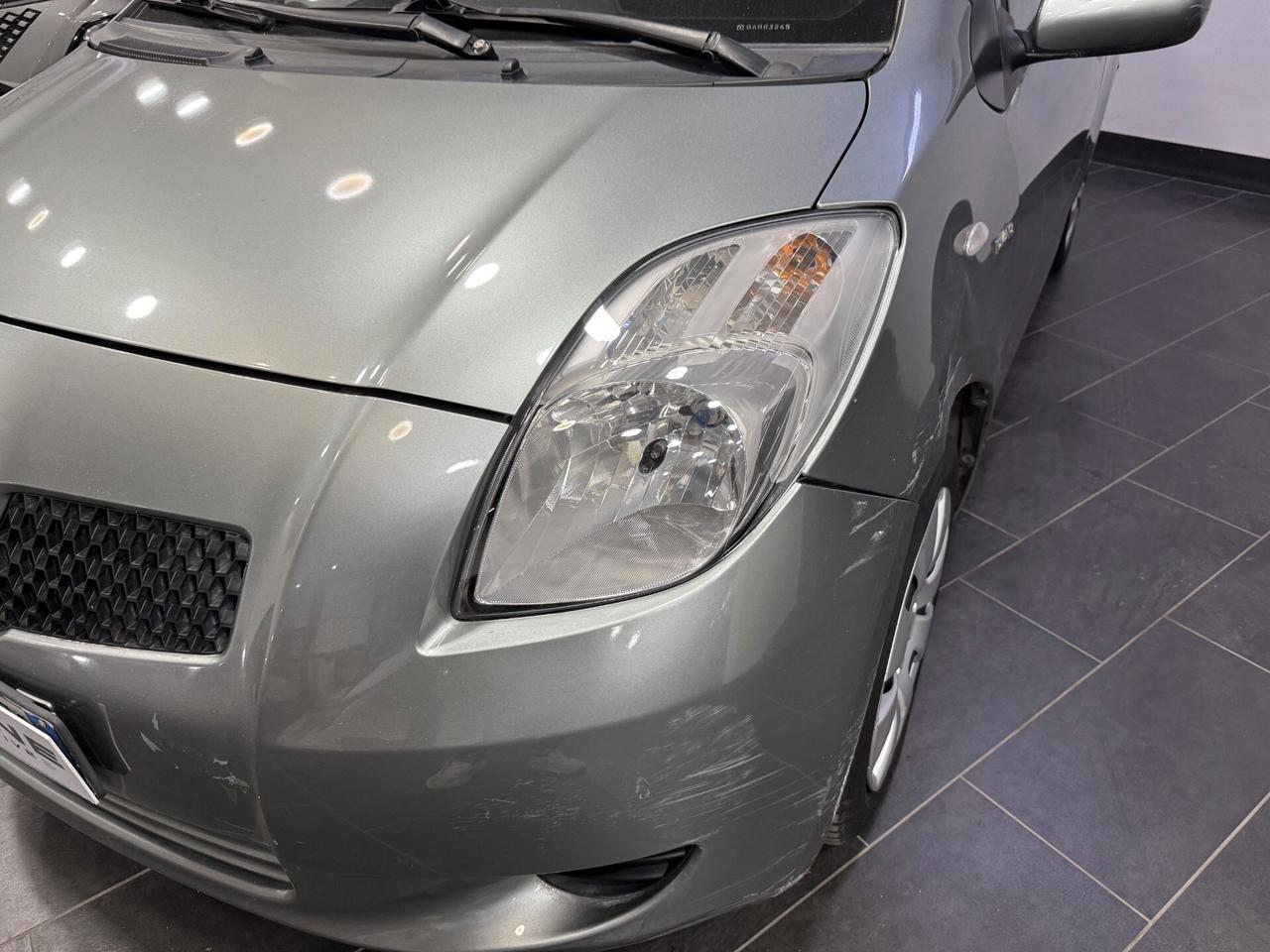 Toyota Yaris 1.4 D-4D 5 porte Sol