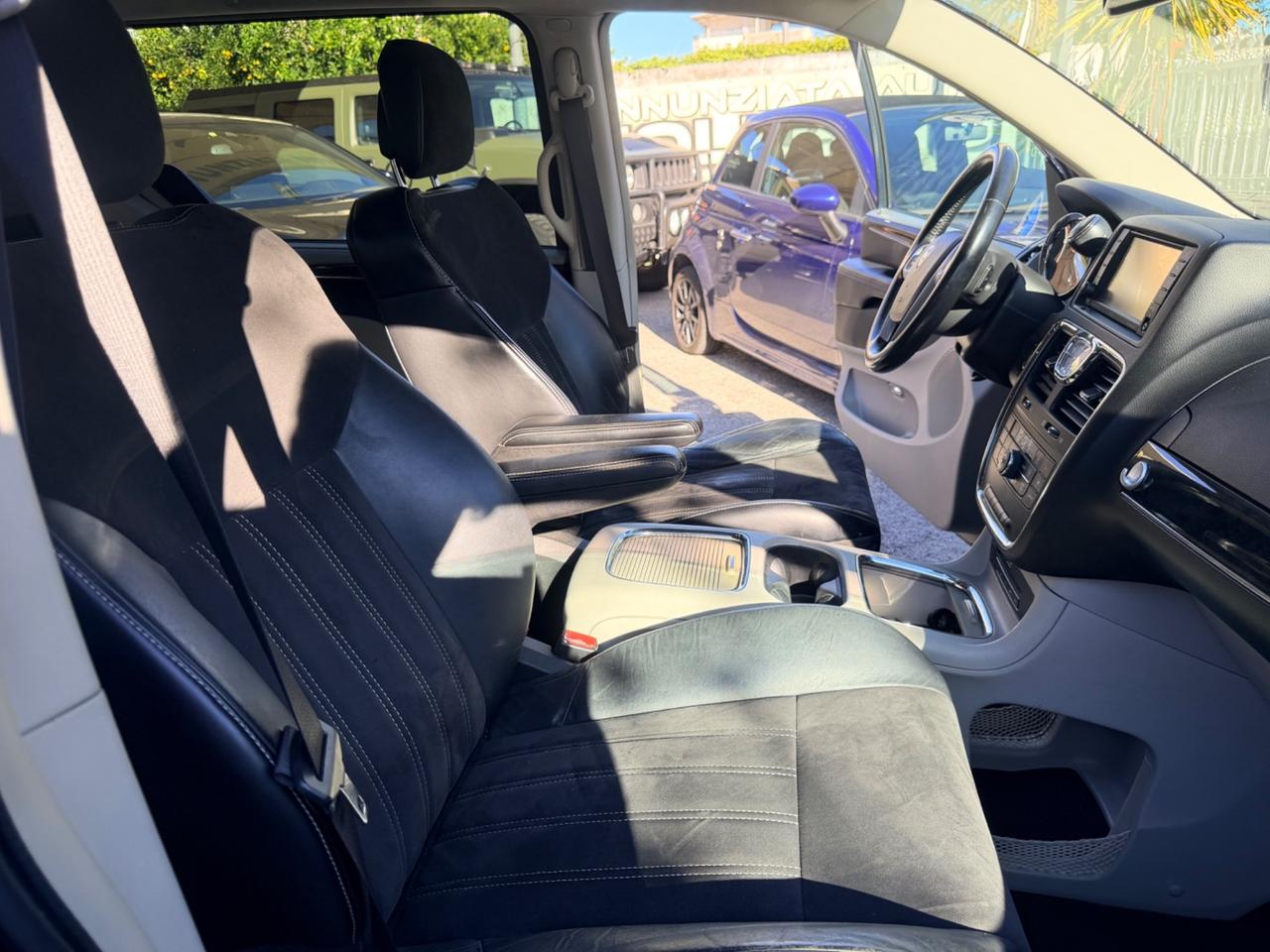 Lancia Voyager 2.8 Turbodiesel Platinum 177 CV
