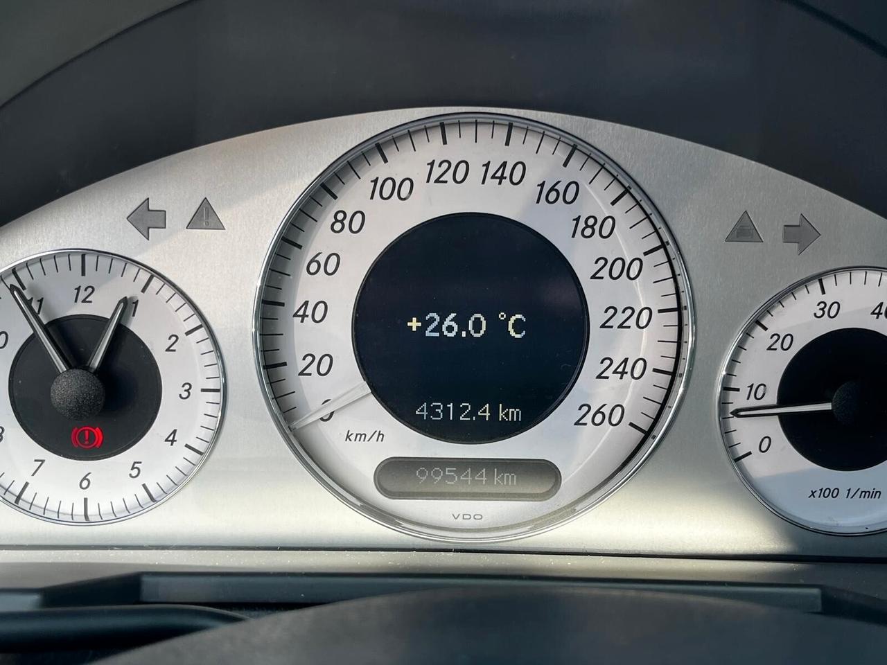 Mercedes-benz E 240 cat Avantgarde benz/GPL - 2002