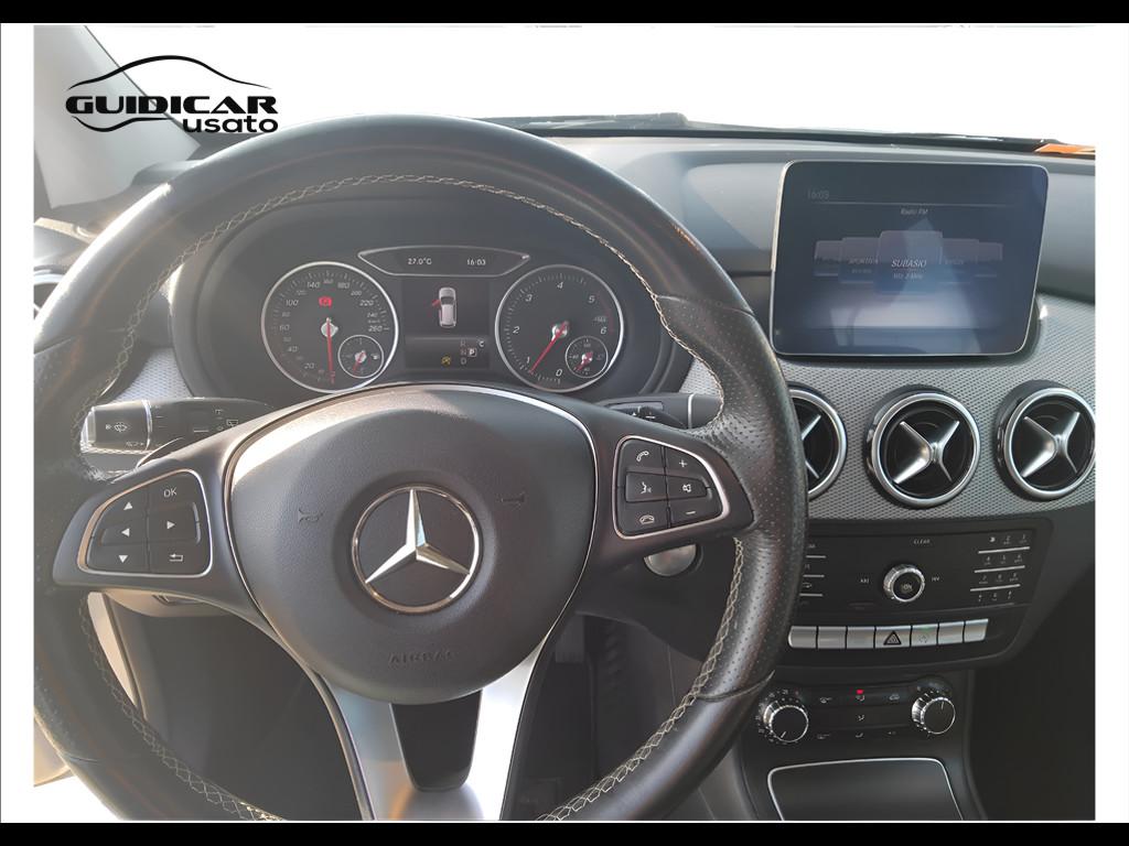 Mercedes-Benz Classe B - T246 - B 200 d (cdi) Sport auto
