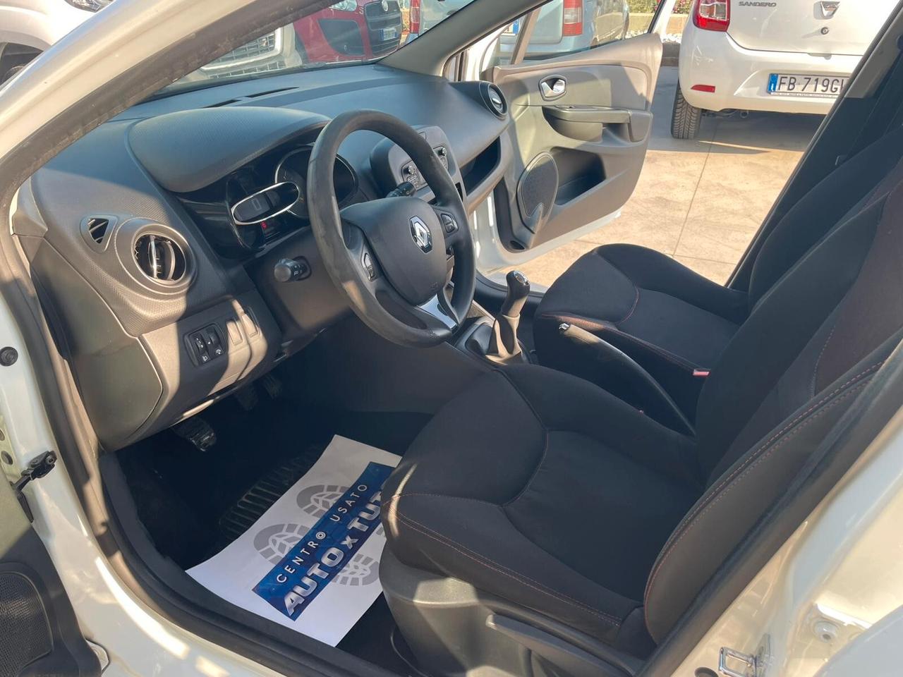 Renault Clio 1.5 dCi 8V 75CV 5 porte Live OK neopatentati