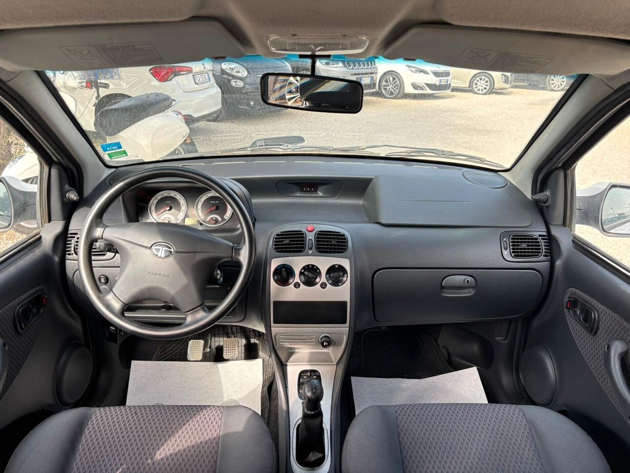 TATA INDICA 1.4 B - 2010 26000 KM!!!